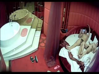 男女激情共浴 豪华酒店开房纵情交欢